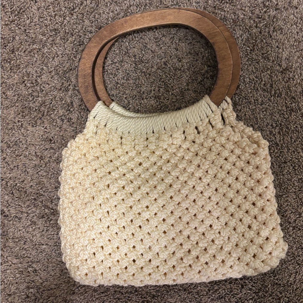 Vintage Boho Macrame Handbag with Wooden Handles – Cream Crochet Purse